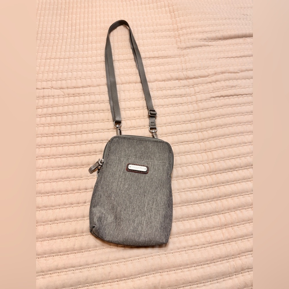Baggallini Take Two Bryant Mini Crossbody - MISSING WRISTLETexcellent condition - Picture 3 of 11